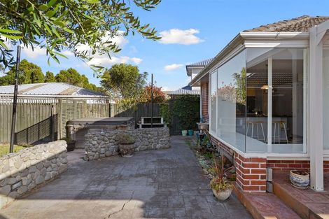 Photo of property in 18 Cranbrook Avenue, Burnside, Christchurch, 8053