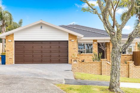 Photo of property in 30 Vermeer Place, West Harbour, Auckland, 0618