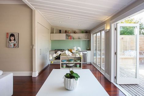 Photo of property in 220 Richmond Road, Grey Lynn, Auckland, 1021