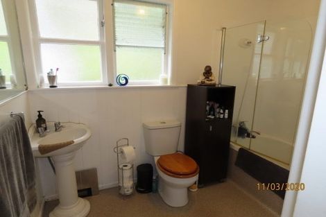 Photo of property in 25 Edmonton Road, Henderson, Auckland, 0612
