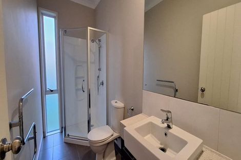 Photo of property in 38 Borneo Drive, Fairview Heights, Auckland, 0632