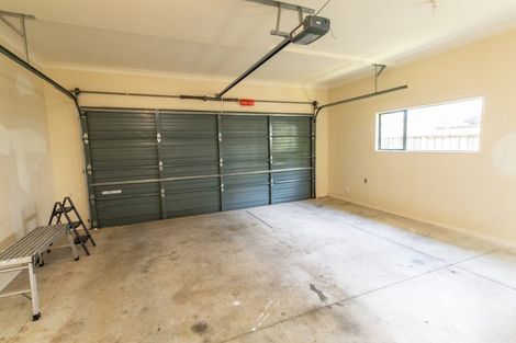 Photo of property in 43 Amesbury Drive, Churton Park, Wellington, 6037