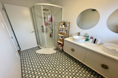 Photo of property in 27 Guthrie Street, Waterloo, Lower Hutt, 5011