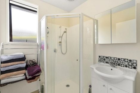 Photo of property in 1/27 Aberfoyle Place, Parklands, Christchurch, 8083