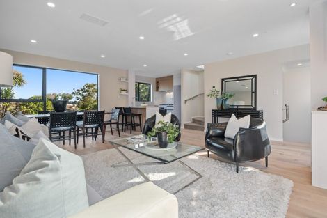 Photo of property in 4f Meadowvale Avenue, Forrest Hill, Auckland, 0620