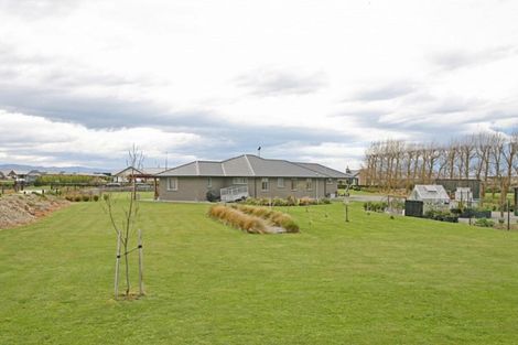 Photo of property in 17 Landsborough Drive, Darfield, 7571