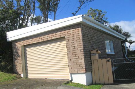 Photo of property in 17 Te Whiti Grove, Korokoro, Lower Hutt, 5012