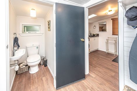 Photo of property in 24 Brassey Road, Saint Johns Hill, Whanganui, 4500