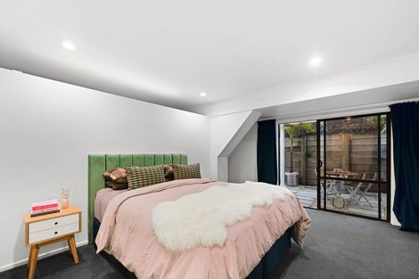 Photo of property in 22 Gilbass Avenue, Hamilton Lake, Hamilton, 3204