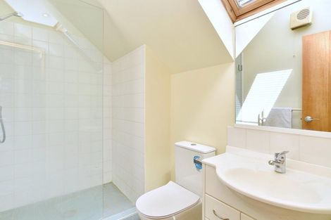 Photo of property in 114b Avonhead Road, Avonhead, Christchurch, 8042