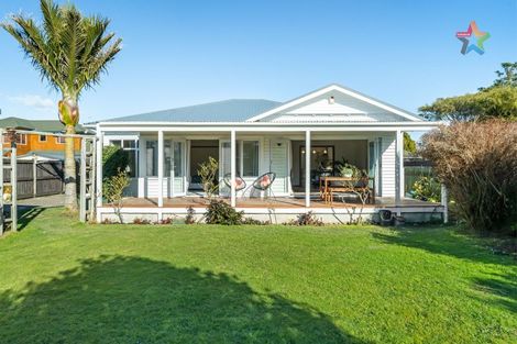 Photo of property in 11 Wai-iti Crescent, Woburn, Lower Hutt, 5010