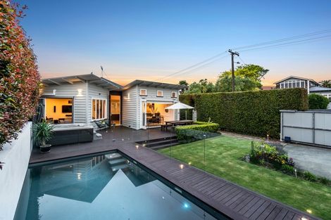 Photo of property in 4 Kingsley Street, Westmere, Auckland, 1022
