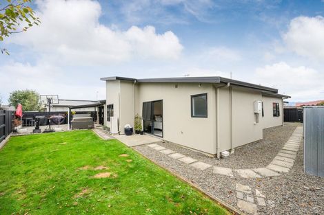 Photo of property in 24 Branigan Parade, Kelvin Grove, Palmerston North, 4414