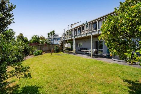 Photo of property in 17a Saint Ives Grove, Whalers Gate, New Plymouth, 4310