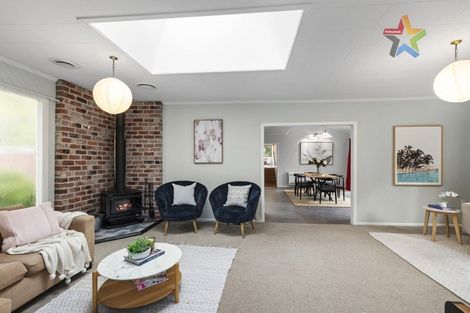 Photo of property in 34 Jocelyn Crescent, Pinehaven, Upper Hutt, 5019