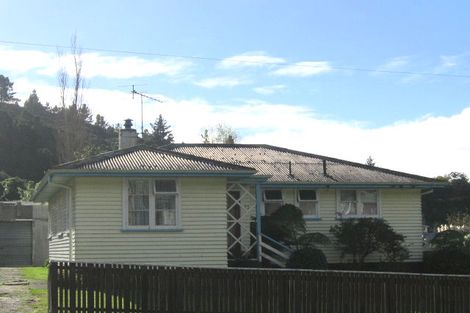 Photo of property in 72 Delaney Drive, Stokes Valley, Lower Hutt, 5019
