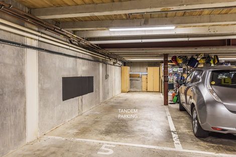 Photo of property in Alto Apartments, 2a/22 Telford Terrace, Oriental Bay, Wellington, 6011