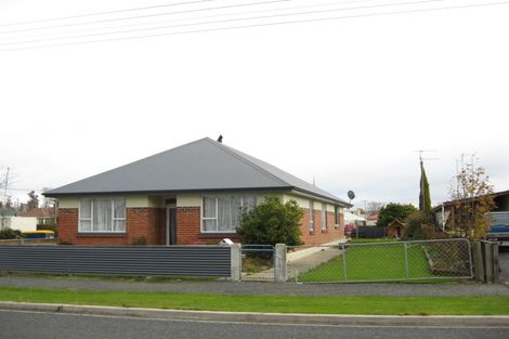 Photo of property in 18 Johnson Street, Milton, 9220