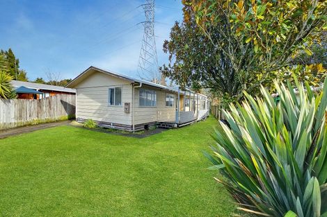 Photo of property in 10 Cherrywood Place, Western Heights, Rotorua, 3015