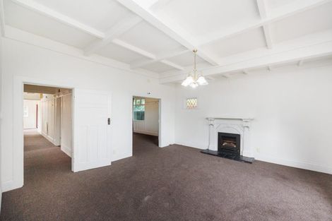 Photo of property in 374 College Street, Hokowhitu, Palmerston North, 4410
