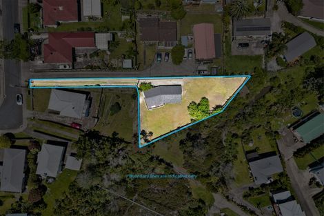 Photo of property in 12 Kiernan Place, Kelston, Auckland, 0602