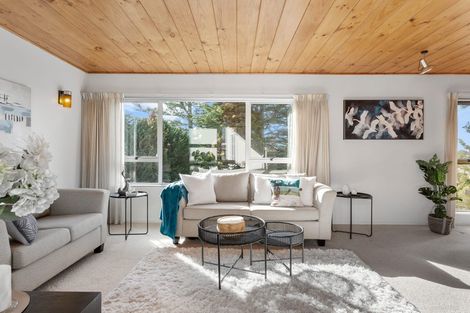 Photo of property in 41 Matua Road, Huapai, Kumeu, 0810