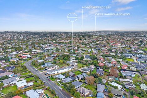 Photo of property in 68b Colwill Road, Massey, Auckland, 0614