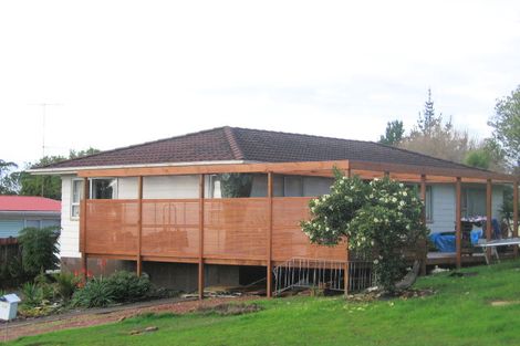 Photo of property in 78 Reynella Drive, Massey, Auckland, 0614