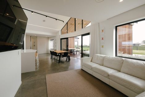 Photo of property in 16 Crown Lane, Rongotea, Palmerston North, 4473