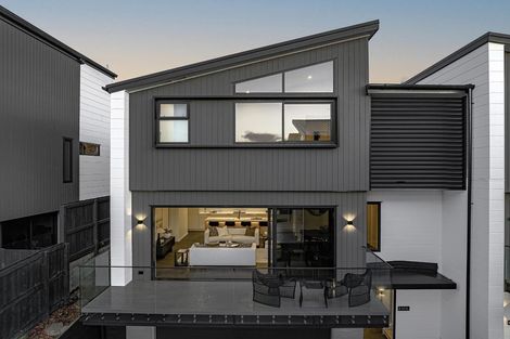 Photo of property in 8 Stockade View Lane, Howick, 2014