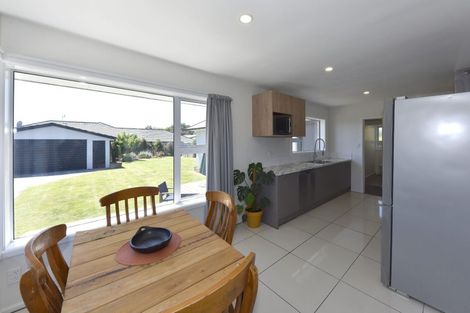Photo of property in 22 Skerten Avenue, Hornby, Christchurch, 8042