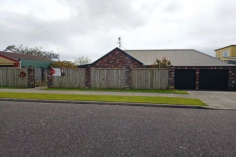 Photo of property in 3 Rennell Street, Frankleigh Park, New Plymouth, 4310