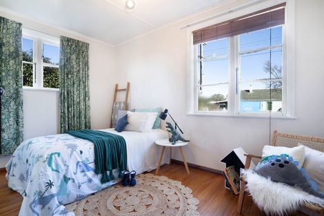 Photo of property in 30 Broadway Street, Martinborough, 5711