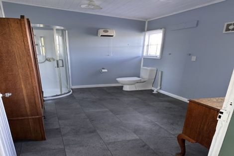 Photo of property in 225 Bridge Street, Eltham, 4322