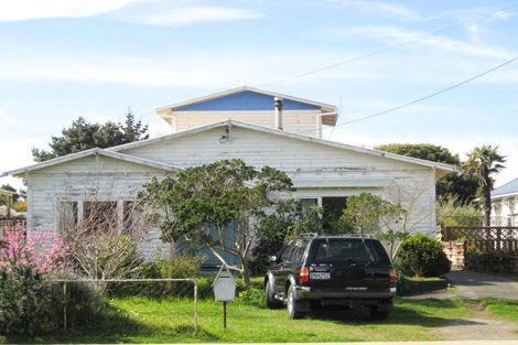 Photo of property in 24 Gonville Avenue, Gonville, Whanganui, 4501