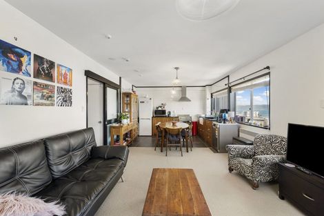 Photo of property in Mansfield Towers, 1 Grant Road, Thorndon, Wellington, 6011