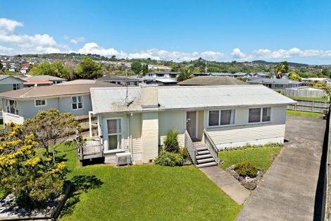 Photo of property in 22 President Avenue, Papakura, 2110