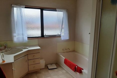 Photo of property in 17 Commins Road, Onerahi, Whangarei, 0110