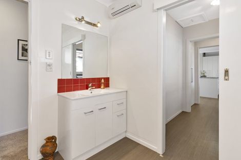 Photo of property in 15 Denham Terrace, Waikari, 7420