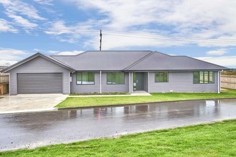 Photo of property in 33 Silicon Way, Fitzherbert, Palmerston North, 4410