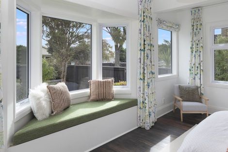 Photo of property in 2 Celia Street, Redcliffs, Christchurch, 8081