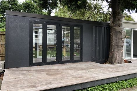 Photo of property in 23 Ames Street, Paekakariki, 5034