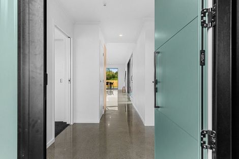 Photo of property in 8 Grey Heron Close, Mangawhai Heads, 0573