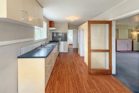 Photo of property in 15 Auburn Avenue, Upper Riccarton, Christchurch, 8041