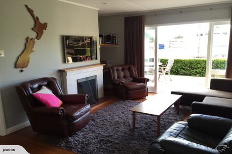 Photo of property in 5 Taratoa Street, Point England, Auckland, 1072