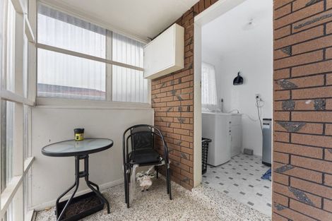 Photo of property in 607 Queen Street East, Levin, 5510