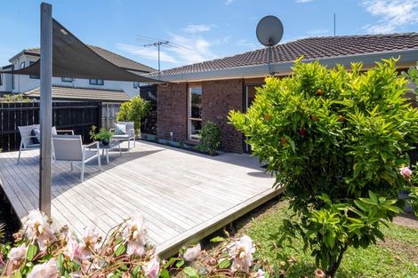 Photo of property in 1/10 Benygloe Place, Highland Park, Auckland, 2010