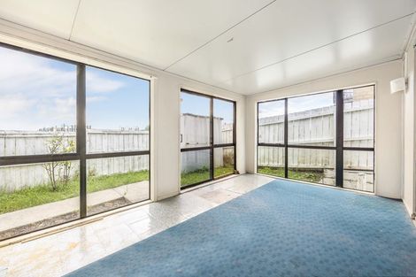 Photo of property in 15a Correa Court, Goodwood Heights, Auckland, 2105
