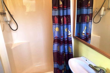 Photo of property in 54 Opahi Bay Road, Mahurangi West, Warkworth, 0983