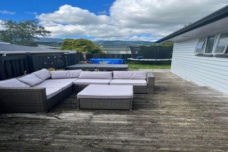 Photo of property in 4 Harvard Grove, Totara Park, Upper Hutt, 5018